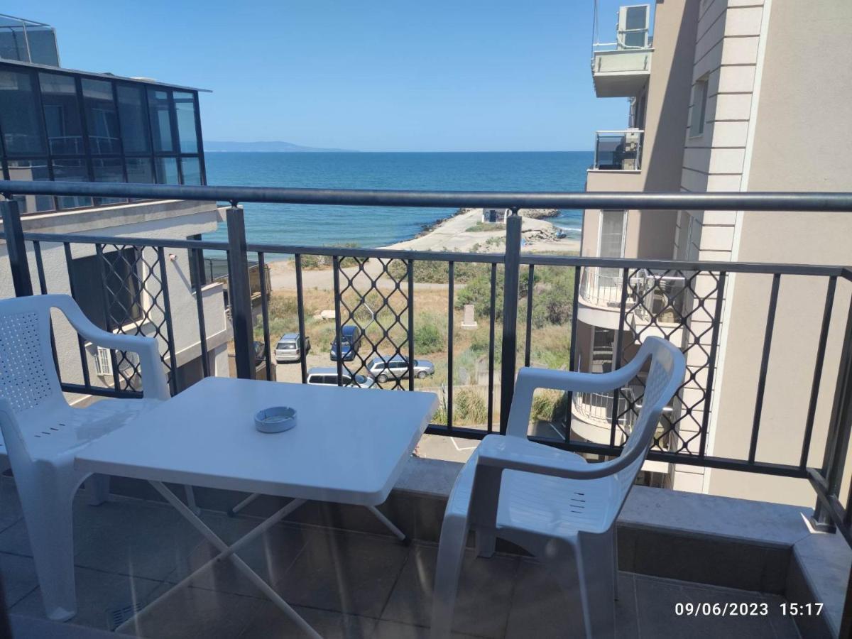 Apartament Piero Pomorie Eksteriør billede